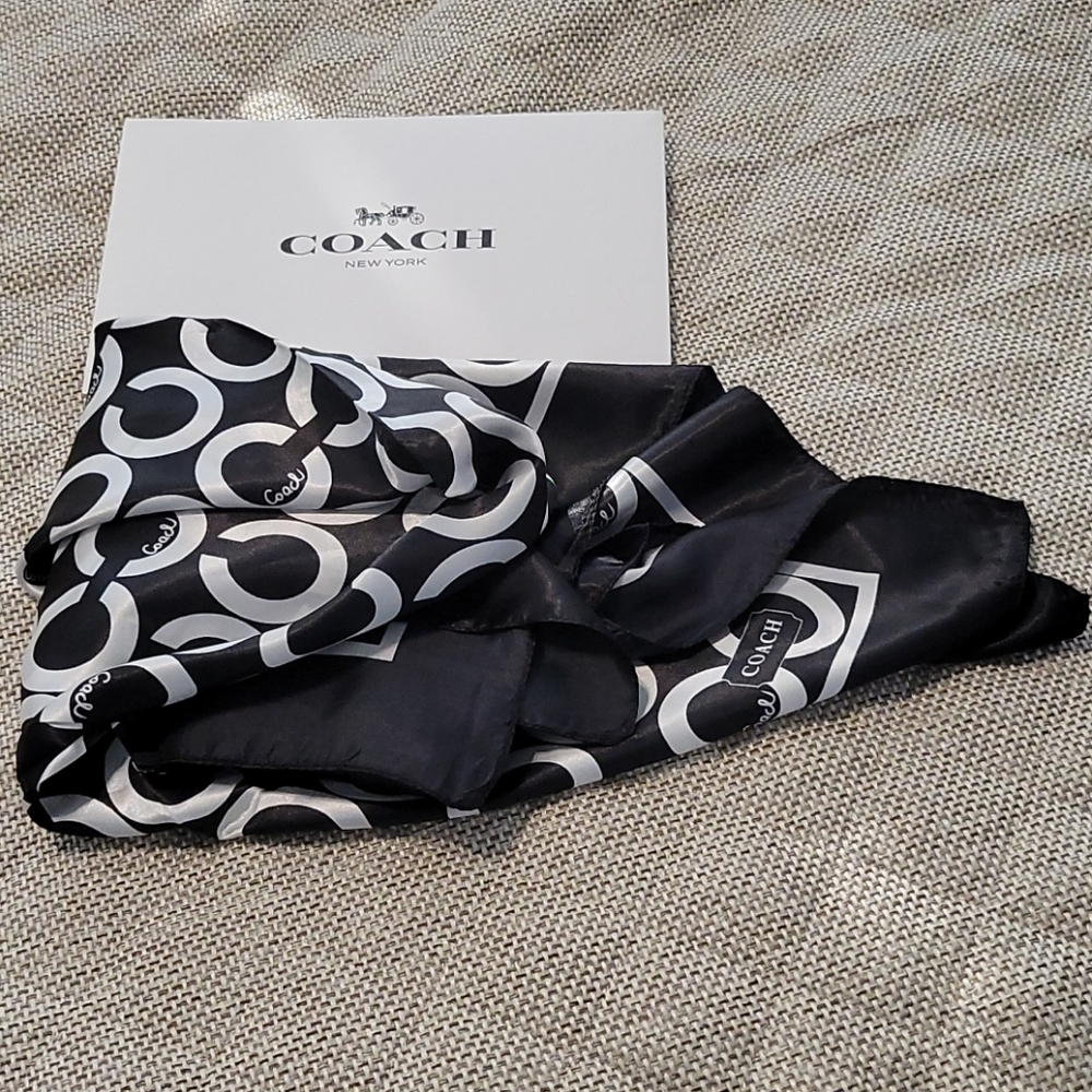 Coach scarf